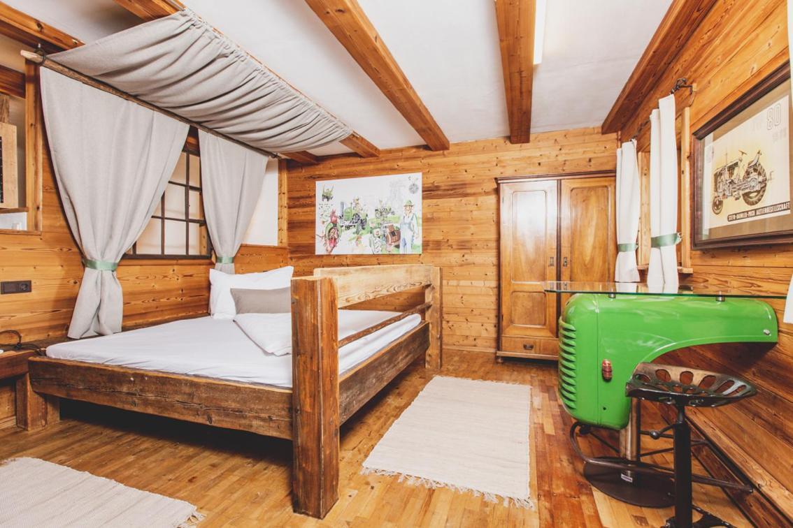Hotel Roanwirt à Sankt Lorenzen im Murztal Extérieur photo